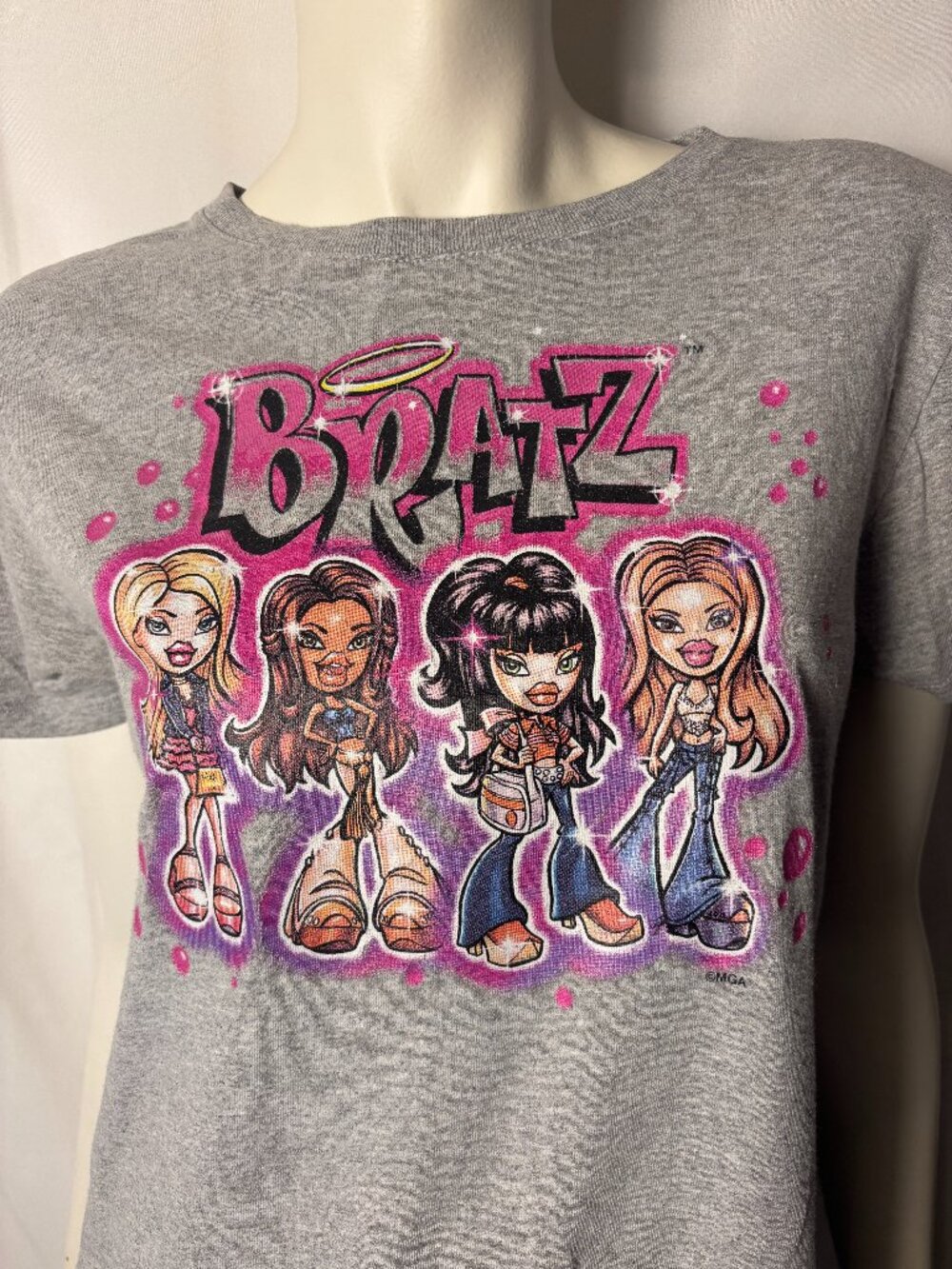 Bratz Girls Gray Graphic T-Shirt Pink Y2K Style Size XL 15/17